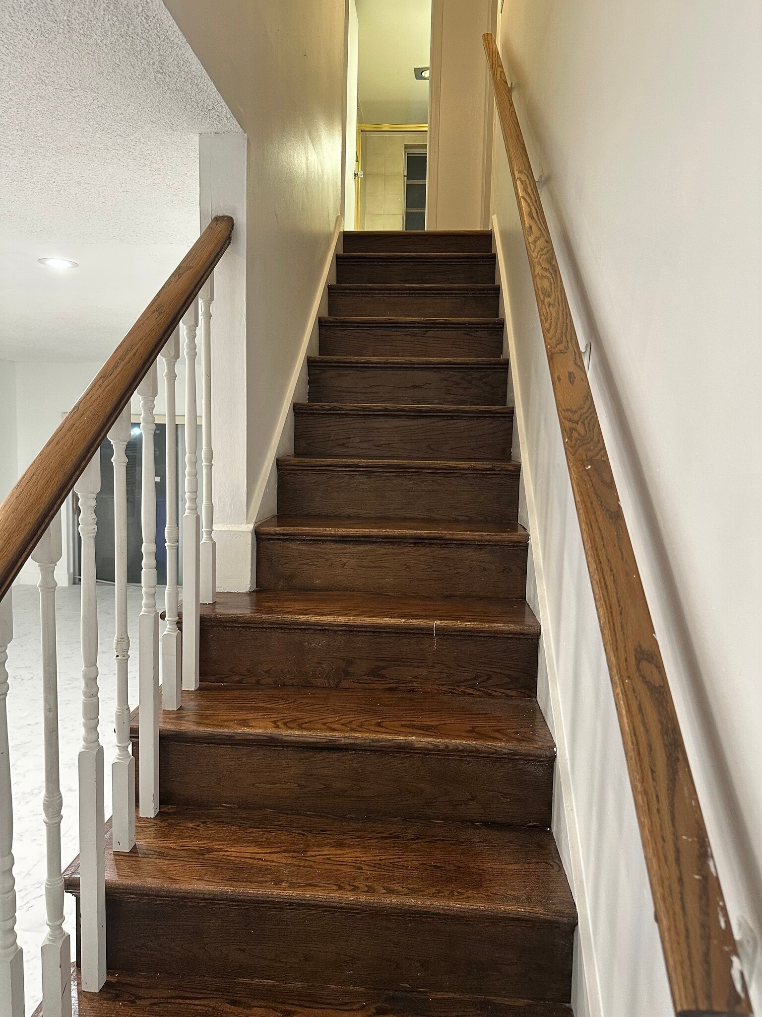 stairs - 3115 N Palm Aire Dr