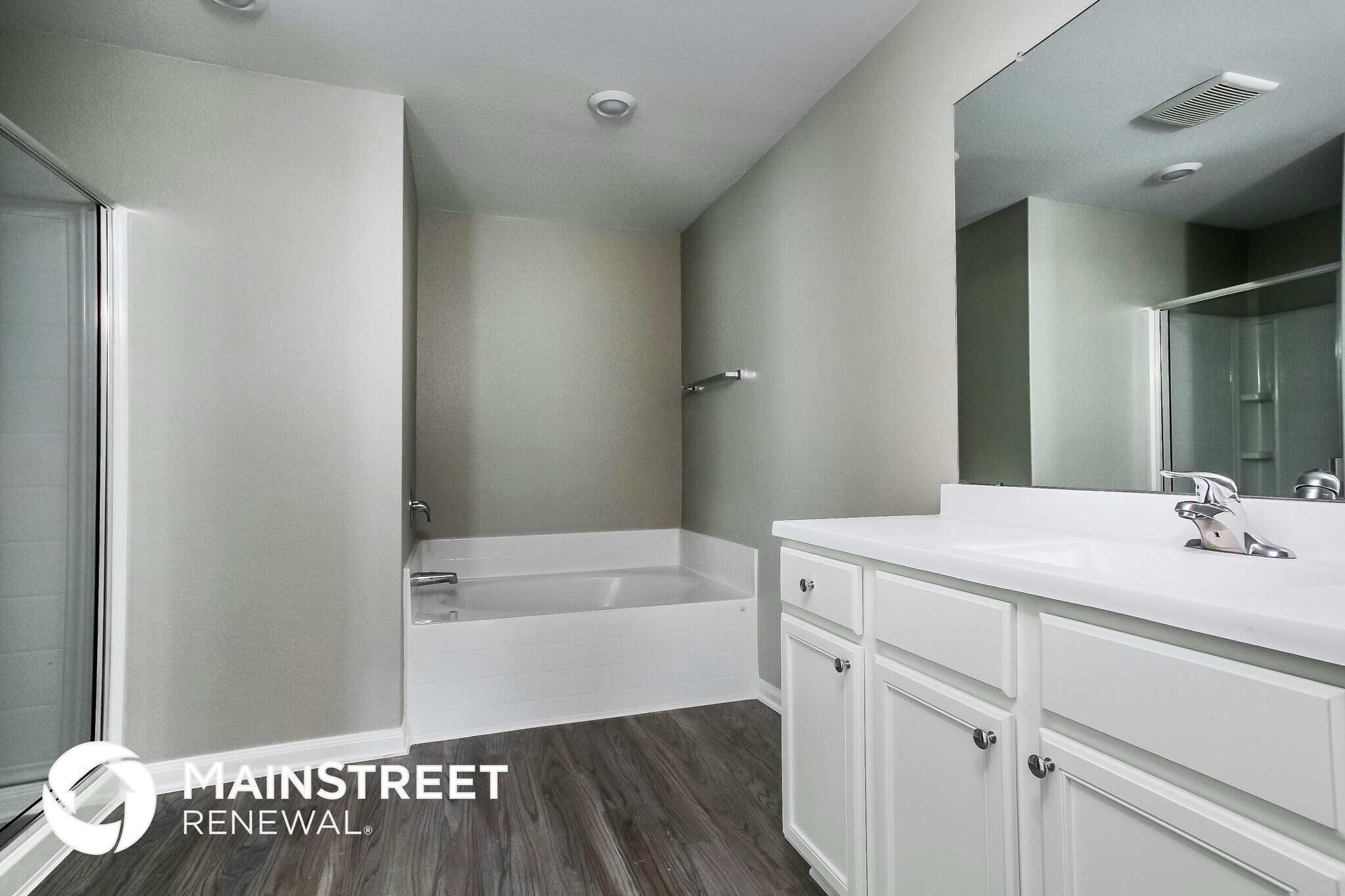 Building Photo - 25189 Dickens Dr