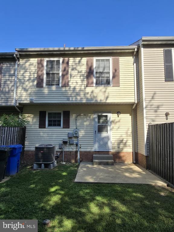 Building Photo - 129 La Grange Ave