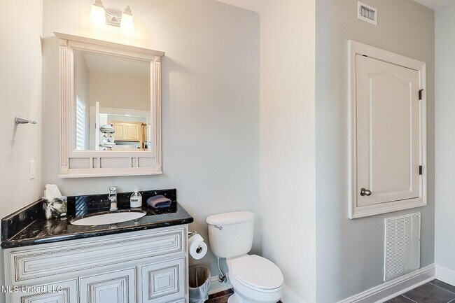 Building Photo - 1400 Mill Rd