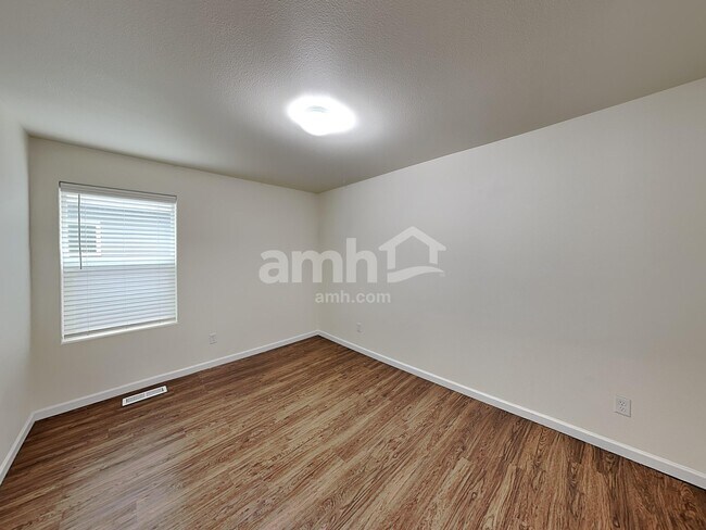 Building Photo - 1950 NW 23rd St