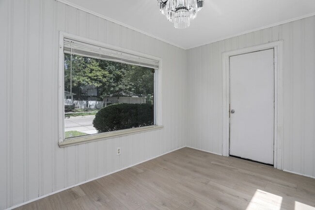 Building Photo - 12734 Riverview St