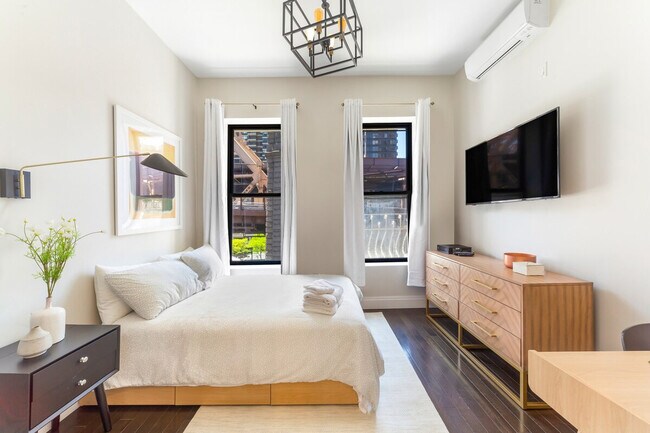 Building Photo - 417 E 61st St