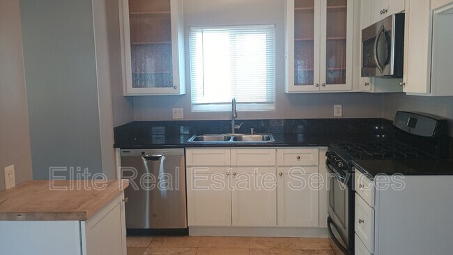 Building Photo - 5138 Savannah St