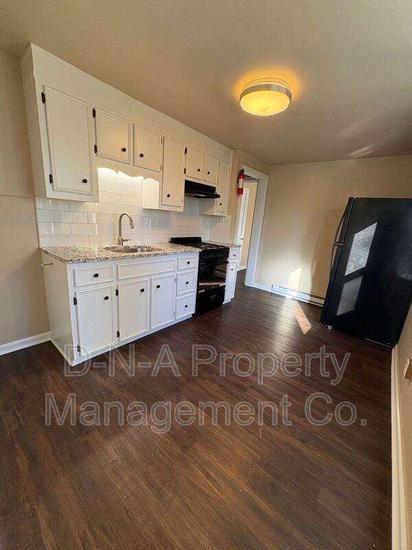 Building Photo - 1826 US-209