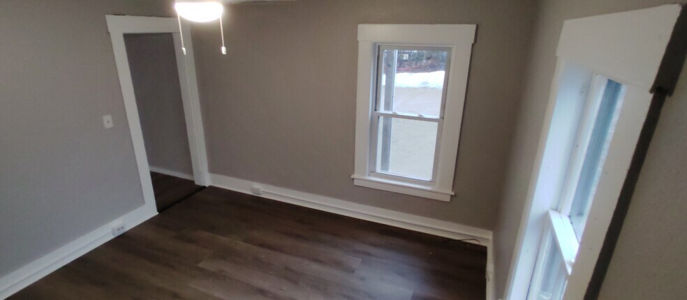 Living - 87 Rumford St