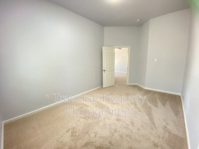 Building Photo - 903 Freshwood Ct