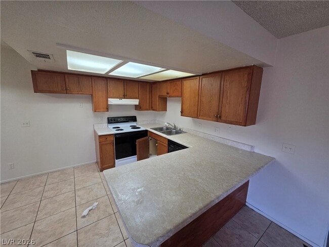 Building Photo - 4300 N Lamont St