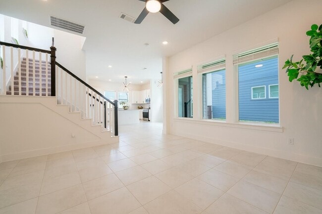 Building Photo - 15115 Parkland Canyon Dr