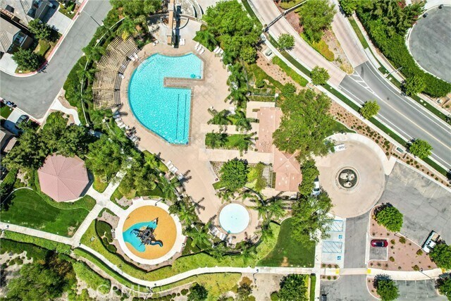Building Photo - 10982 Periwinkle Way