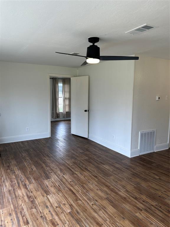 Building Photo - 304 Tanner Ave