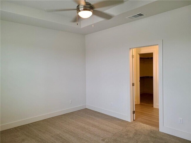 Building Photo - 1265 Summerbrooke Cir