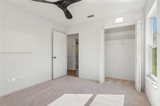 Building Photo - 1816 14th Ave SW