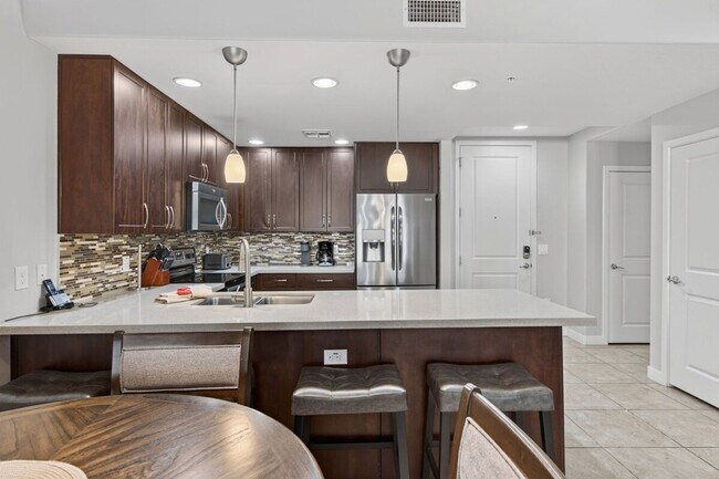 Building Photo - 5350 E Deer Valley Dr