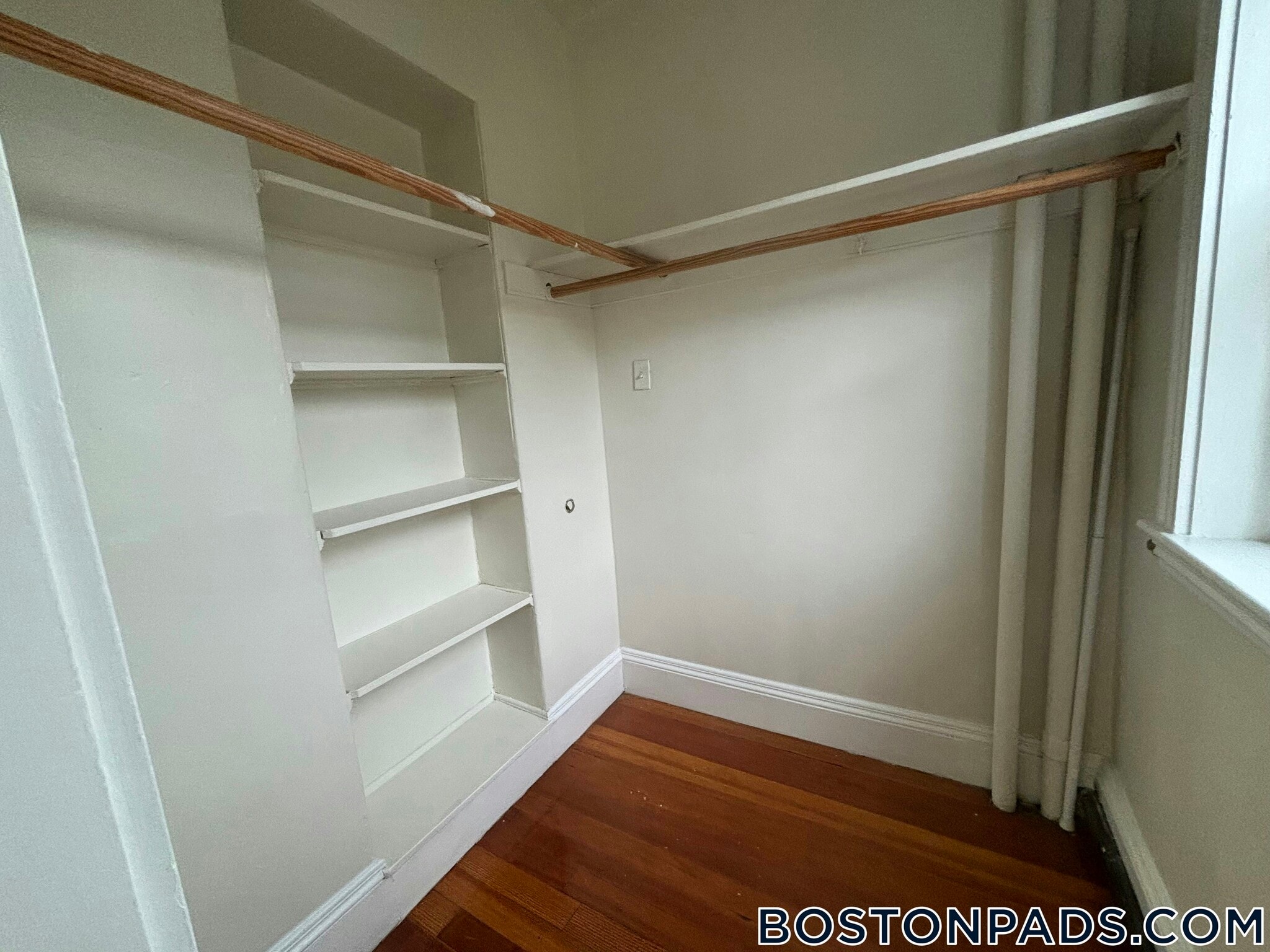 Building Photo - 208 Winthrop Rd