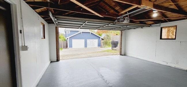 Building Photo - Rare opportunity to live in a stunning 5 B...