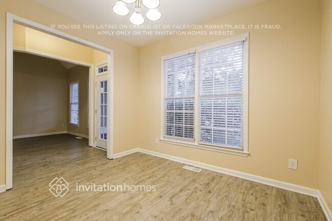 Building Photo - 347 Laurel Glen Crossing