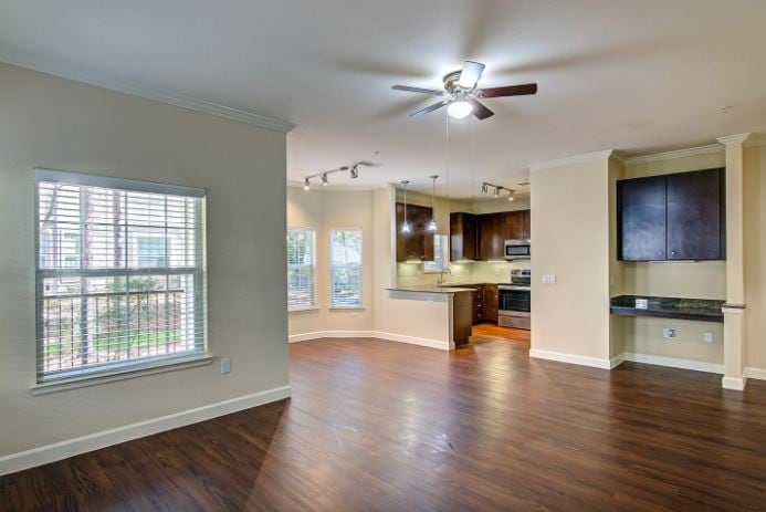 Building Photo - 2951 N Loop 336 W