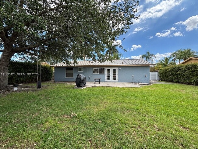 Building Photo - 14799 SW 71st Ln