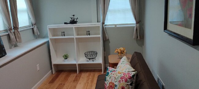 Building Photo - 1876 Princeton Ave