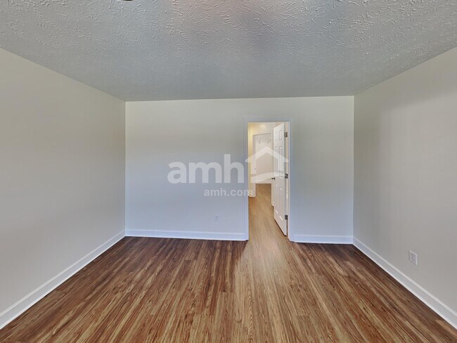 Building Photo - 515 Stetson Ct