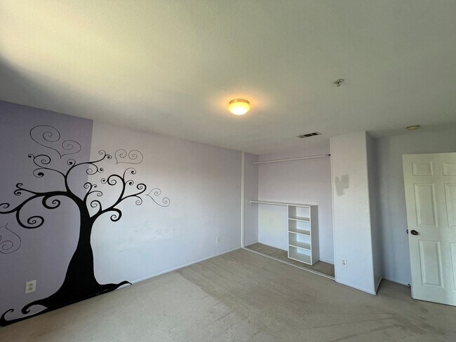 Building Photo - 13539 Whipple St