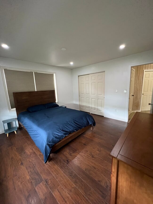 Building Photo - 151 Toftum Ln