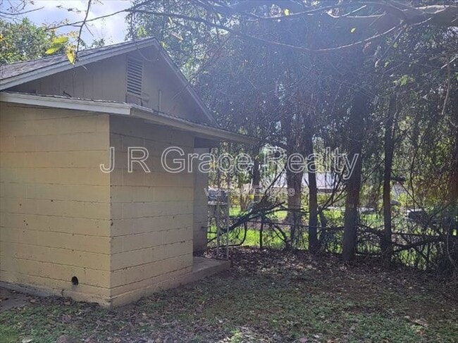 Building Photo - 1118 Oaklawn St