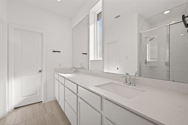 Building Photo - 6419 Orchid Bch Dr