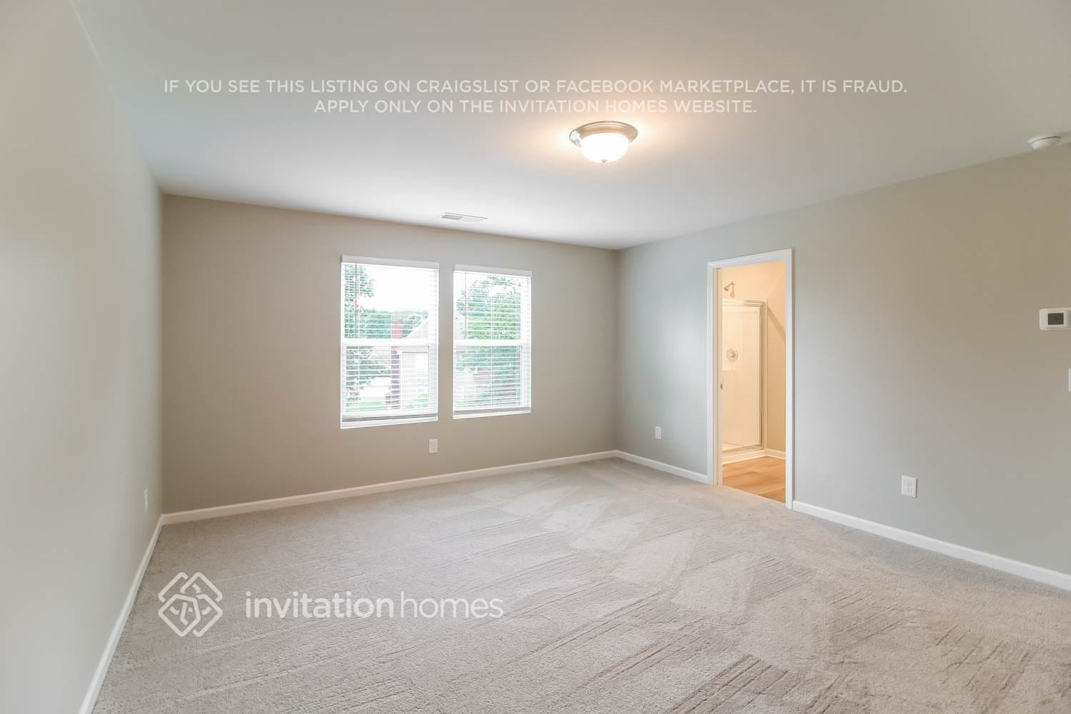Building Photo - 2084 Boxwood Cir