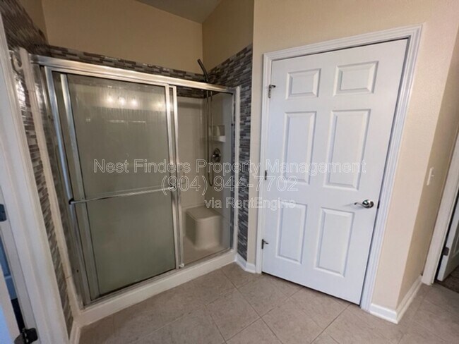 Building Photo - 11251 Campfield Dr