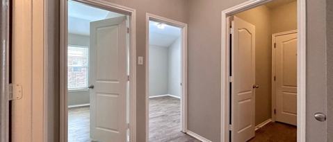 Building Photo - 2037 Rachel Ln