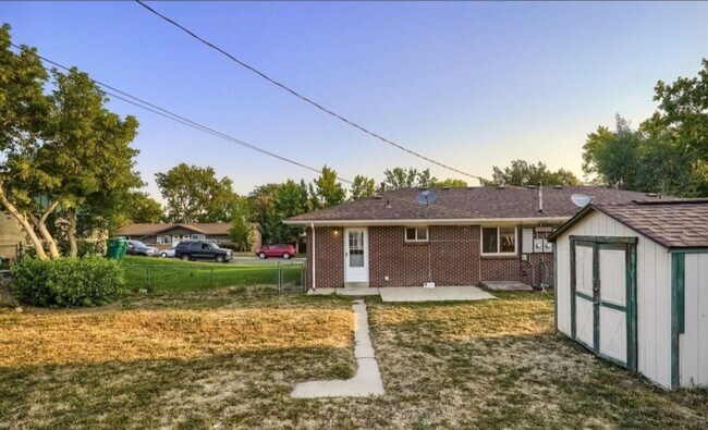 Building Photo - Prentice