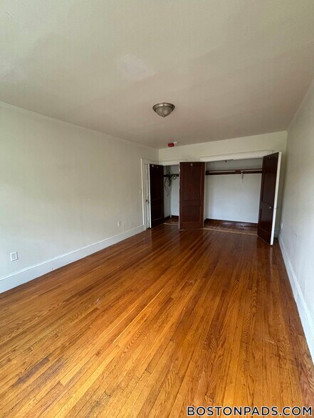 Building Photo - 155 Summer St