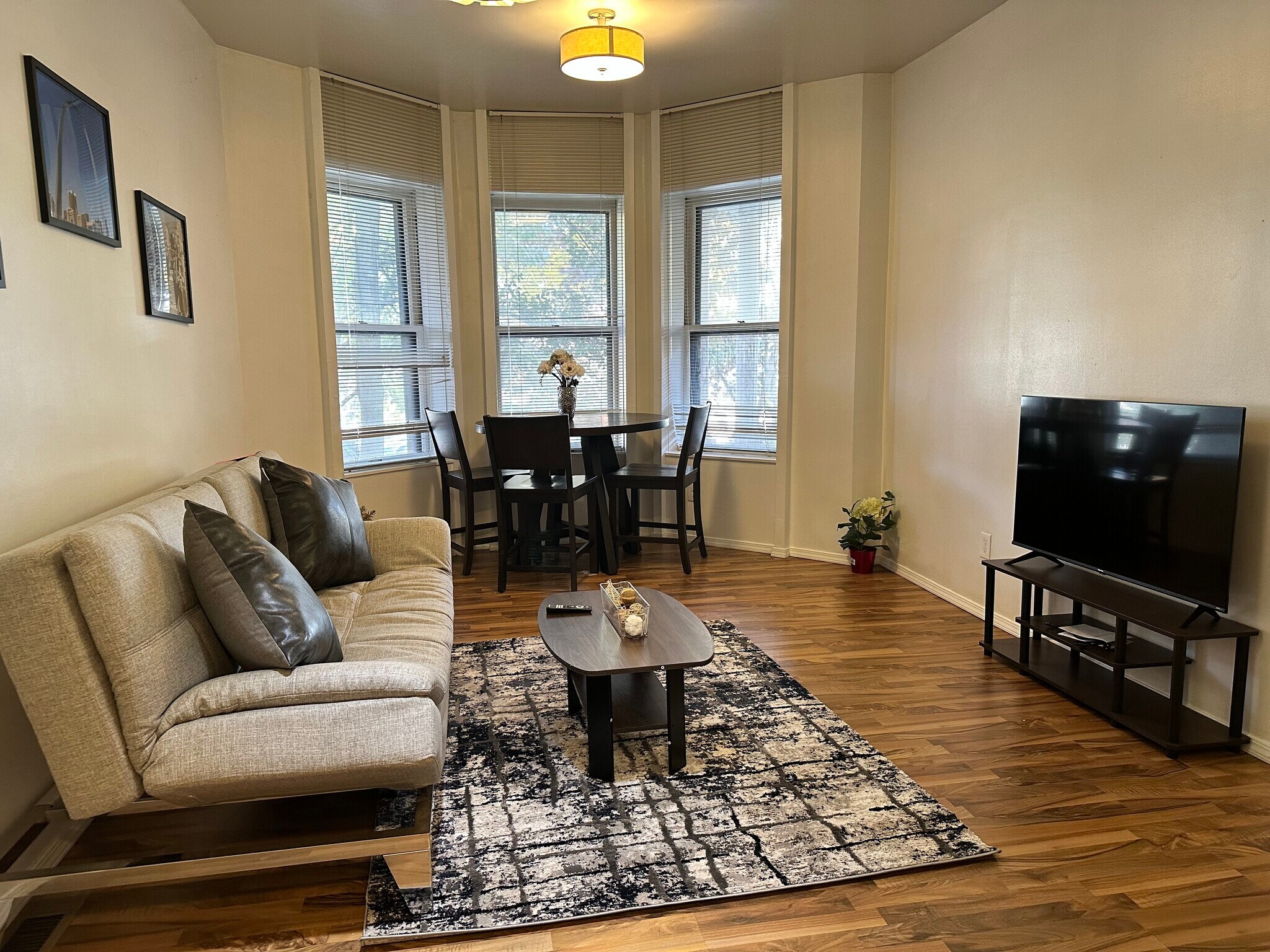 Building Photo - 4624 Westminster Pl