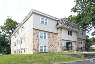 Building Photo - Riverview Oaks Apartments