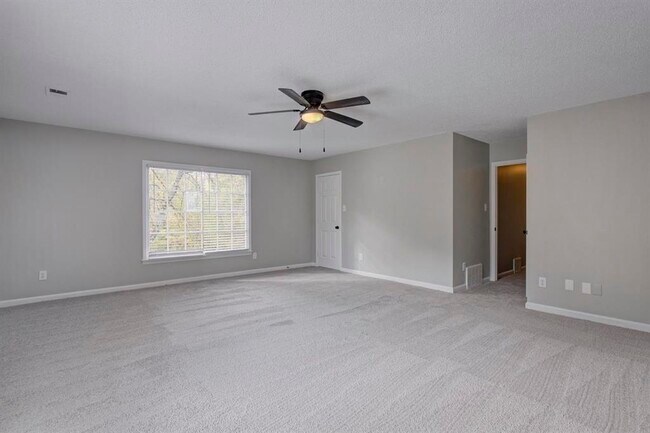 Building Photo - 5707 Chester St