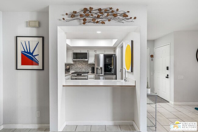 Building Photo - 2087 Normandy Ct