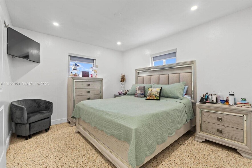 Building Photo - 8300 NW 35th Pl