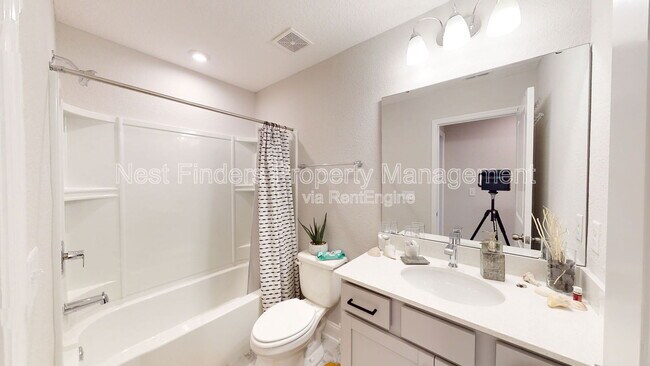 Building Photo - 12079 Calvesta St