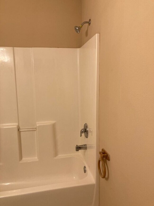 Building Photo - 7 Wells Pl