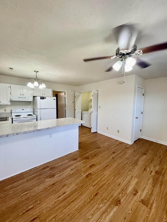 Building Photo - 1307 Homestead Garden Ct