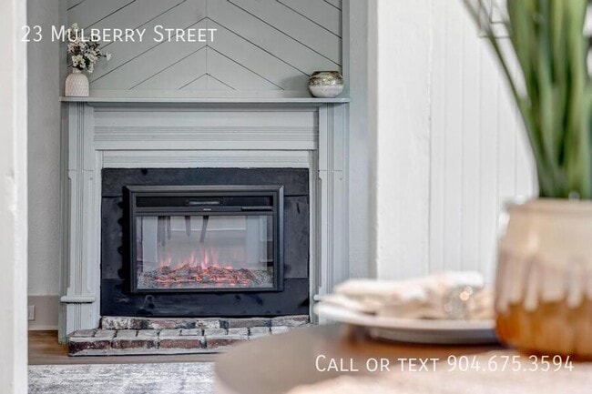 Building Photo - 23 Mulberry St