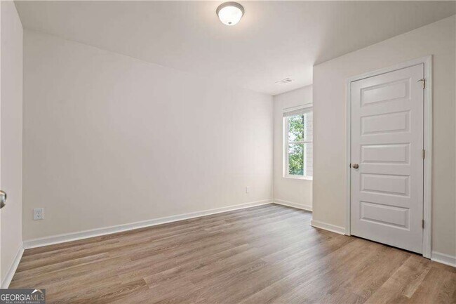 Building Photo - 631 Carlton Pointe Dr