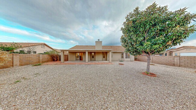 Building Photo - Elegant, Exclusive & Exquisite in this dre...