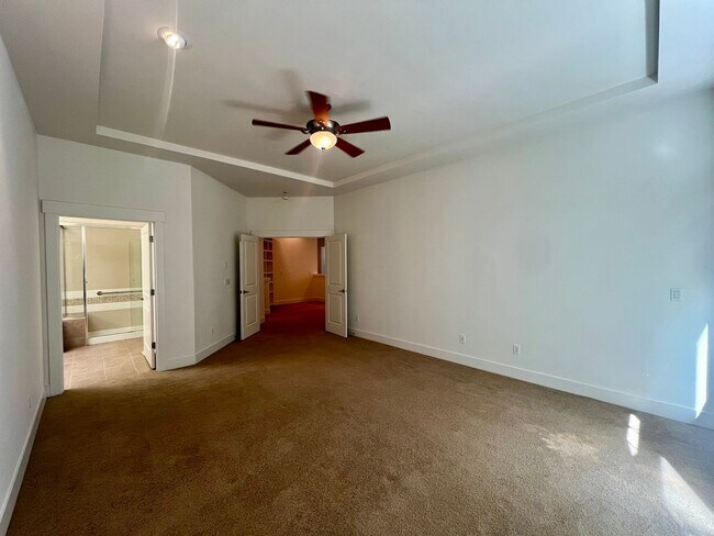 Building Photo - PENDING APPLICATION; Spacious Home on Golf Course  - All Bedrooms En Suite