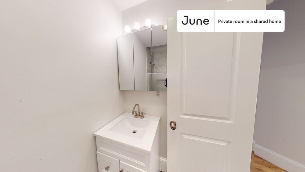 Building Photo - Room in Shared 5 bed/2 bath home in Brighton