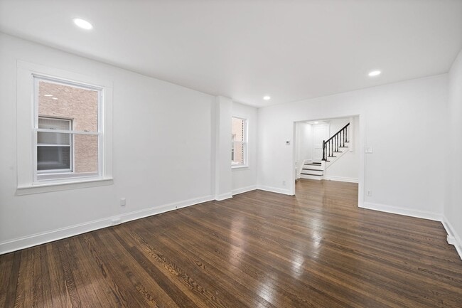 Building Photo - Warm & Welcoming, Move-In Ready West End Twin | 3 Bedroom 1 Bathroom