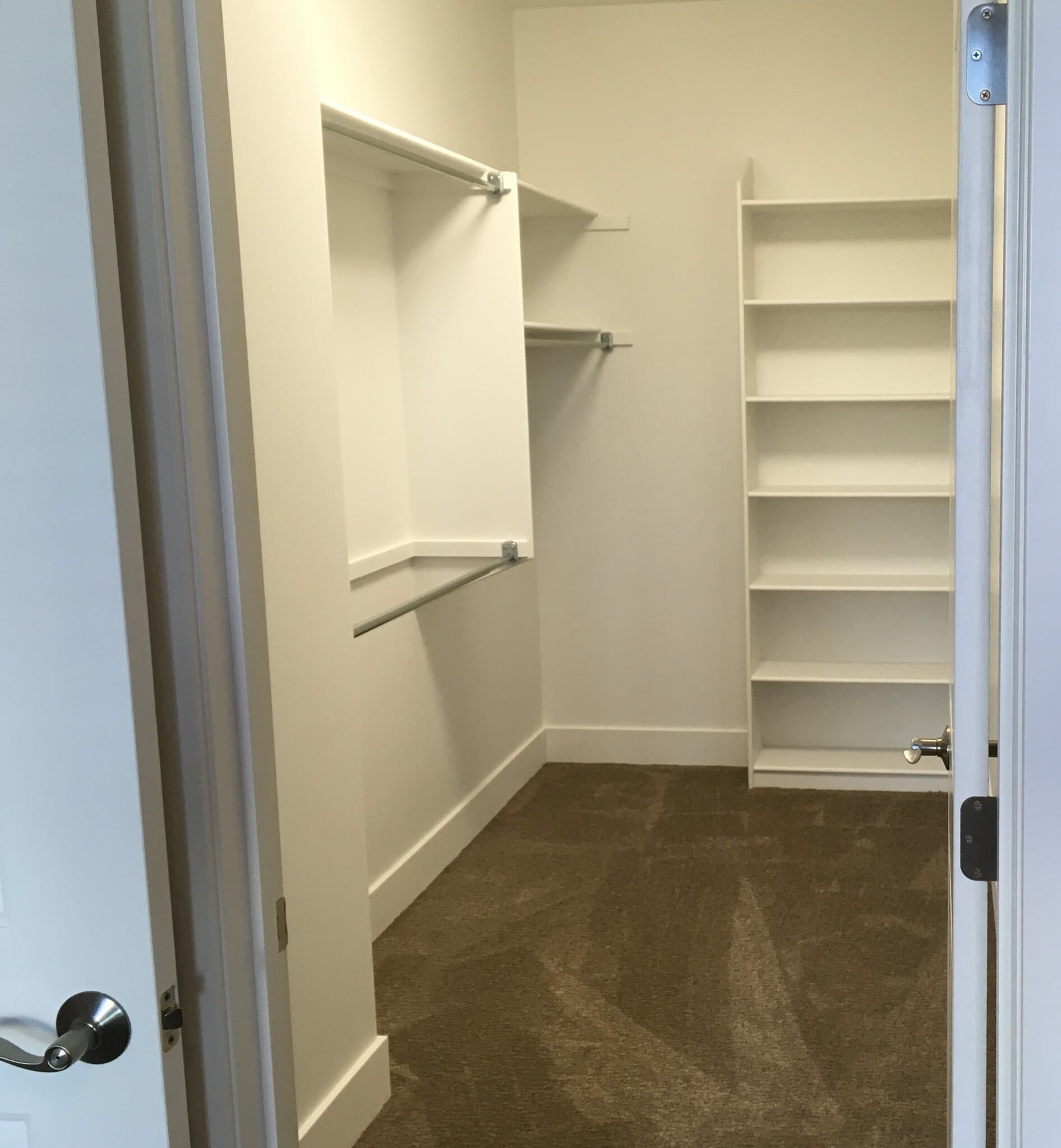 En-suite walkin - 220 N Clinton Ave