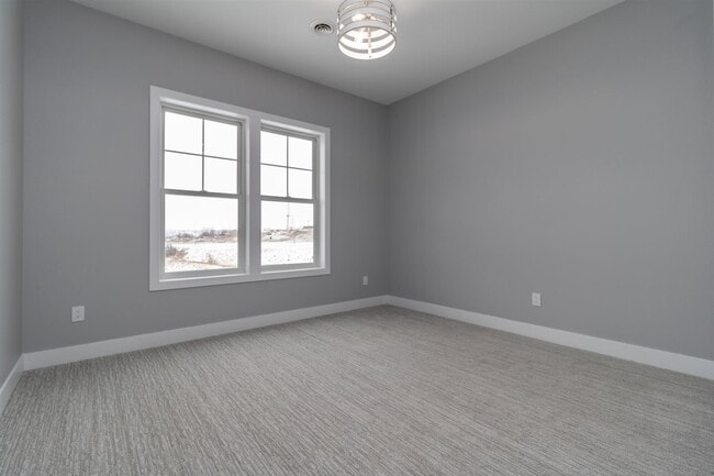 Building Photo - 805 28th St NW